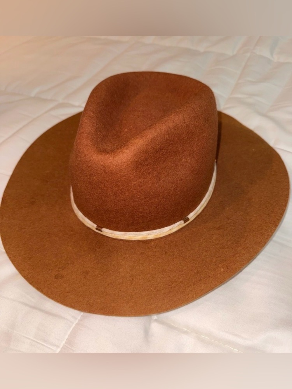 Classic Men's Wide-Brim Felt Hat in Rust Brown